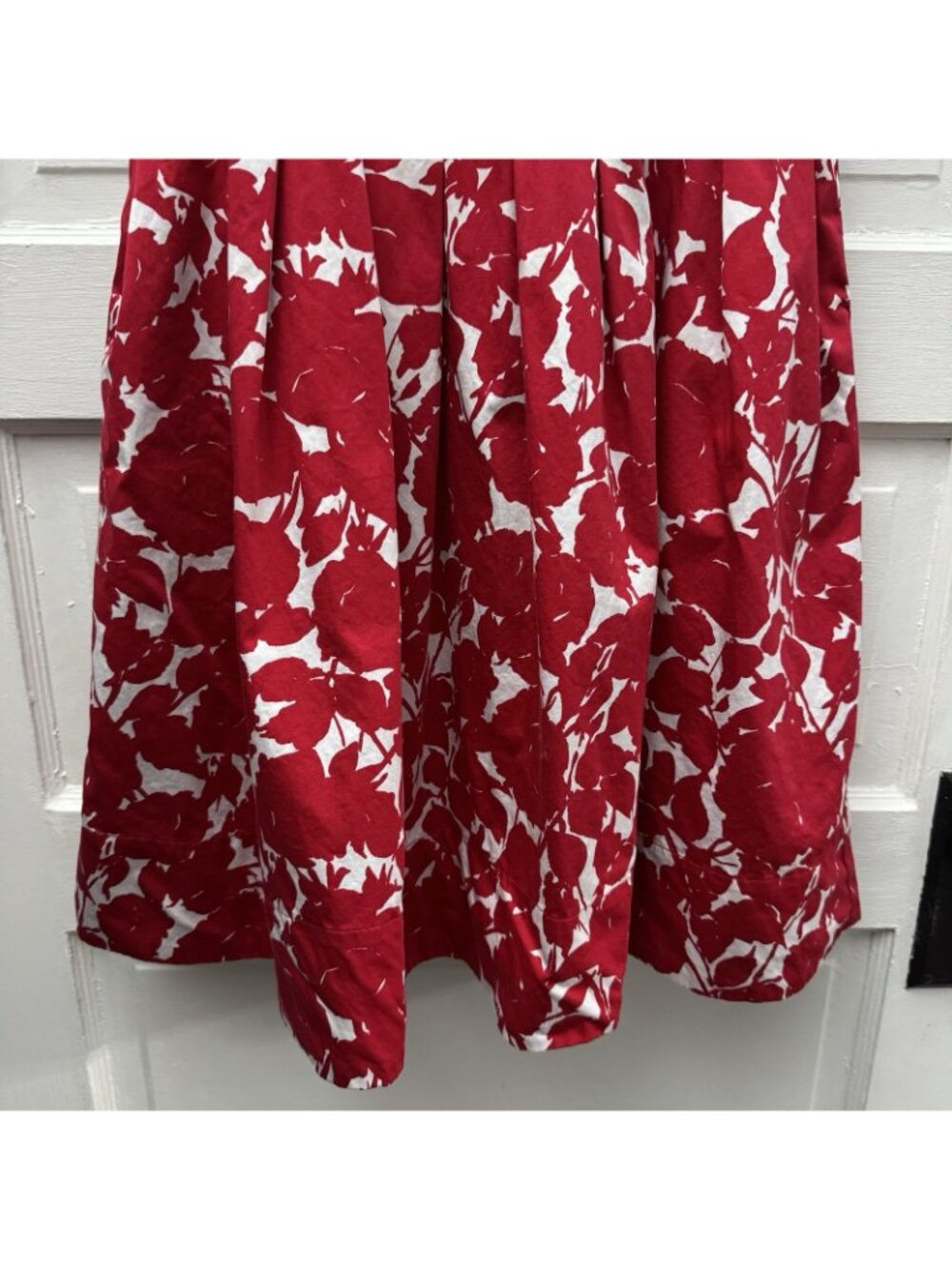 Talbots Petites 4P Red White Floral Fit & Flare Dress Sleeveless Pockets - Picture 4 of 10